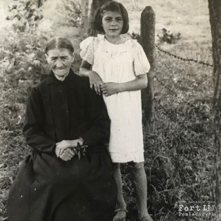 Giszczyńska Weronika z wnuczką Stanisławą