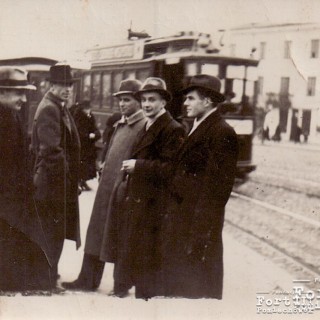 Józef Dębski (pierwszy od lewej) z kolegami Warszawa lata 30 XX w.