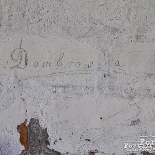 Napis na ścianie Fortu