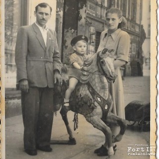 Czesław z drugą żoną Marianną i synem Marianem - rok ok. 1949 - 1950, Świdnica